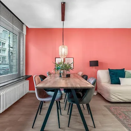 Ruim, Rustgevend Glv App Met Warme Kleuraccenten Apartamento